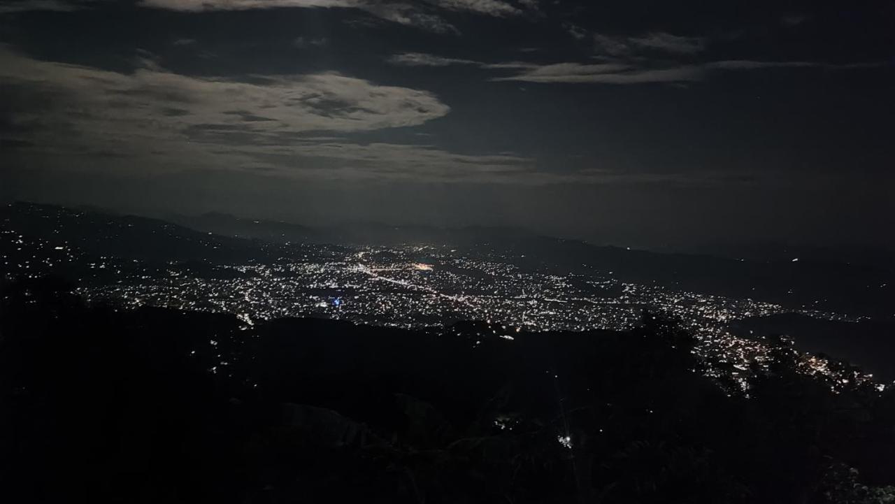 Sarangkot Hotel New Galaxy Покхара Экстерьер фото