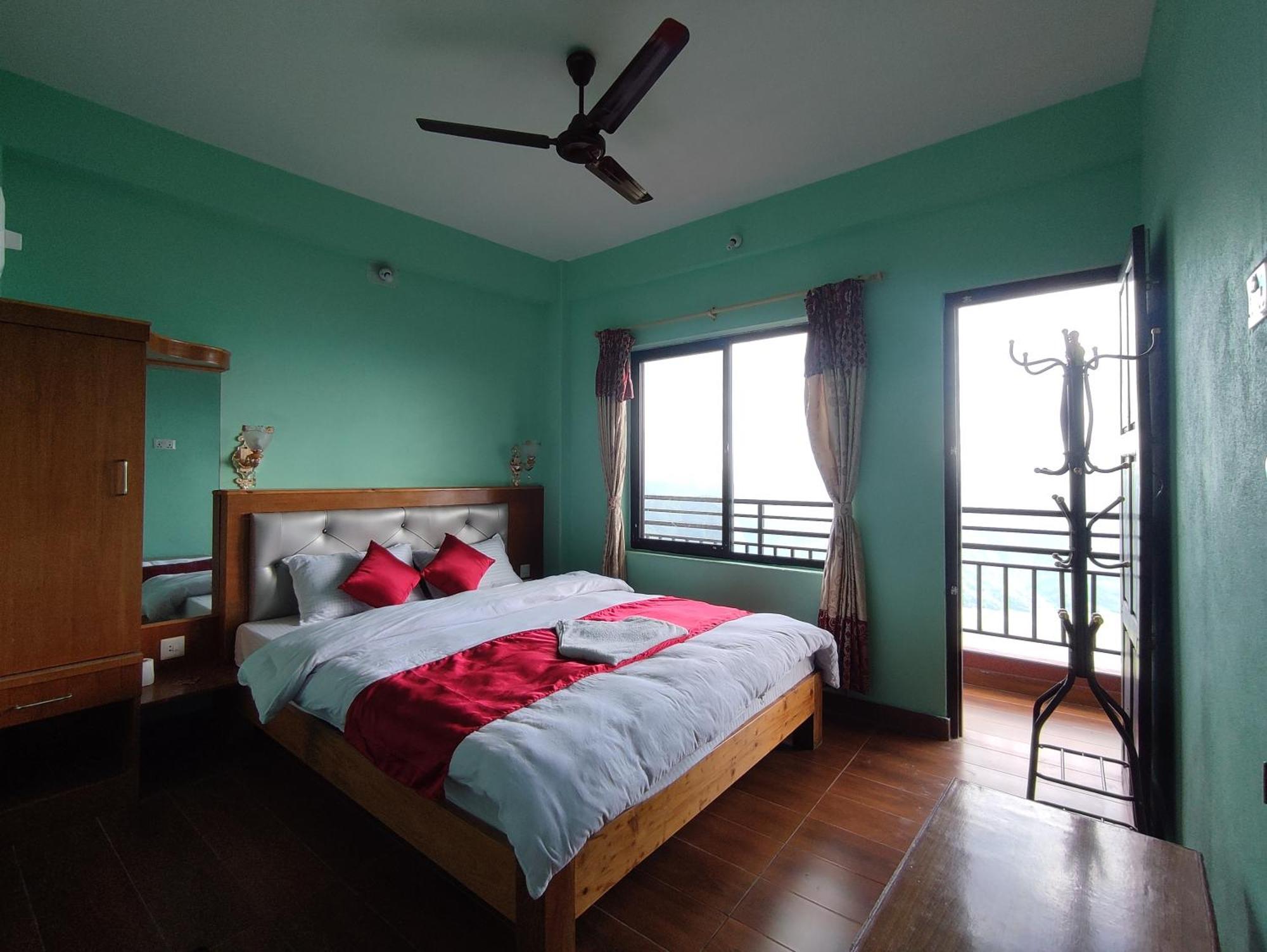 Sarangkot Hotel New Galaxy Покхара Экстерьер фото